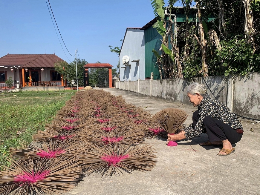 Sắc Xuân ấm nồng ở làng hương Báo Ân