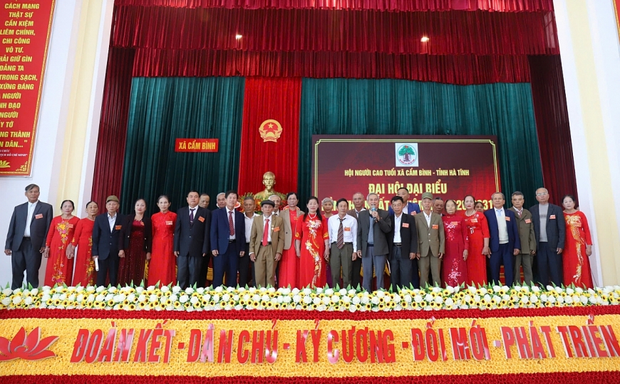 Củng cố tổ chức, phát triển hội viên – nền tảng vững chắc của Hội Người cao tuổi xã Cẩm Bình