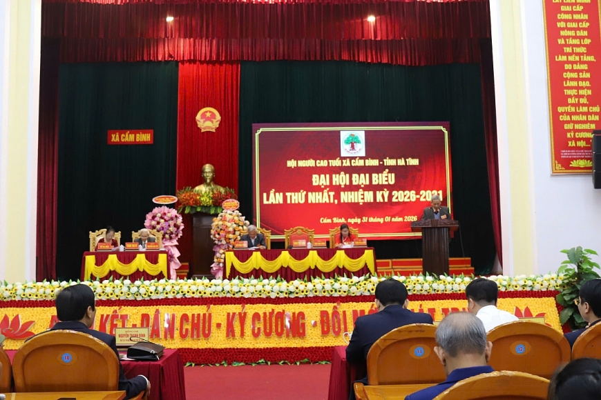 Đoàn Chủ tịch điều hành Đại hội.