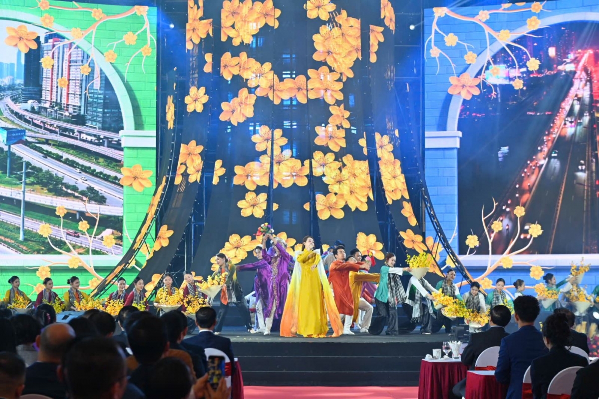 Chương trình nghệ thuật chào mừng Lễ khai mạc
