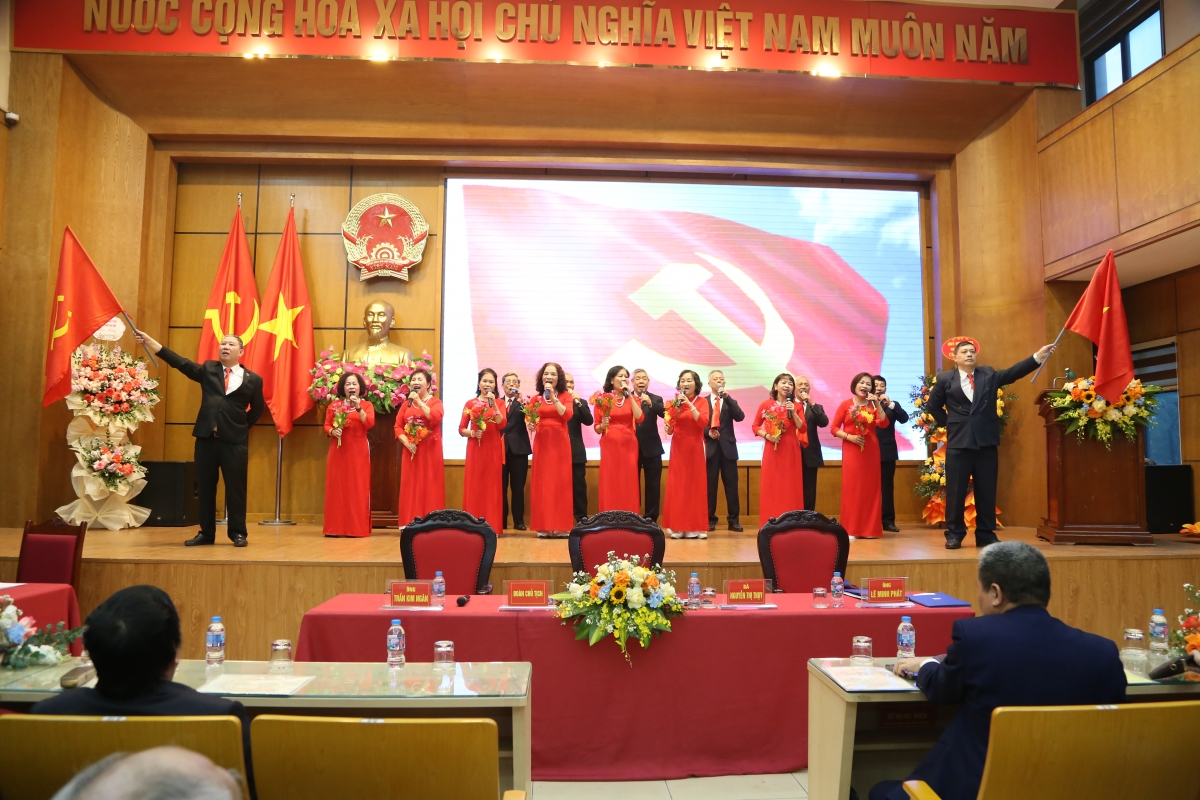 Tiết mục văn nghệ chào mừng Đại hội