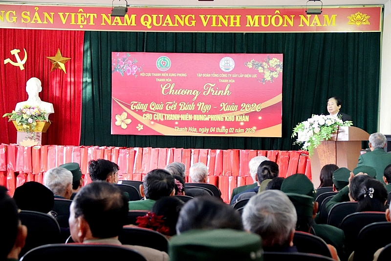 Chương trình tặng quà Tết cho cựu TNXP Thanh Hóa.
