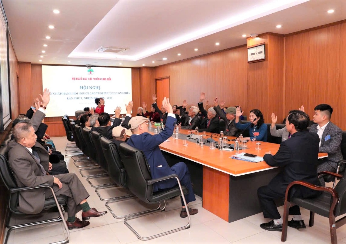 Hội nghị Ban Chấp hành lần thứ nhất