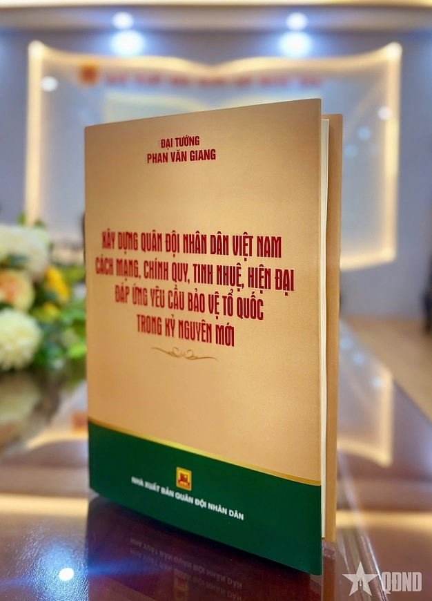 Xây dựng Quân đội Nhân dân Việt Nam