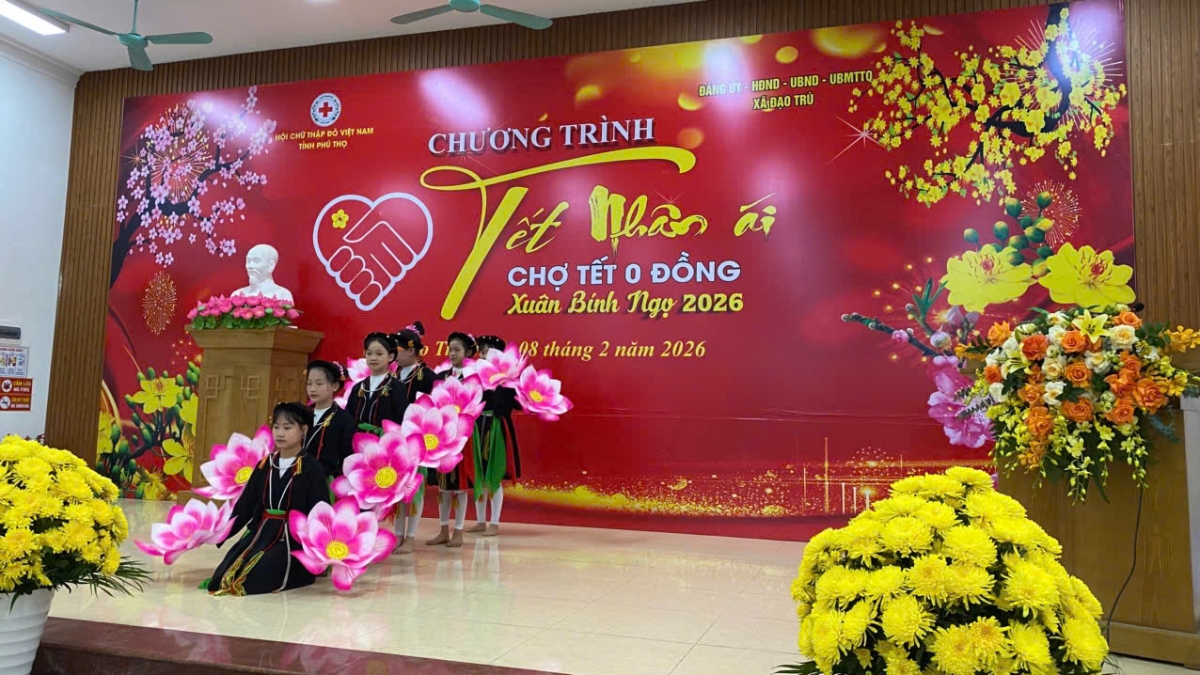 Phú Thọ: Ấm áp phiên  “Chợ Tết 0 đồng” ở xã Đạo Trù