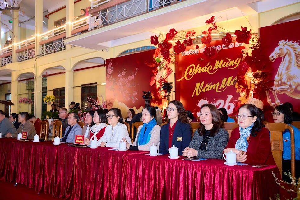 Các đại biểu tham dự chương trình