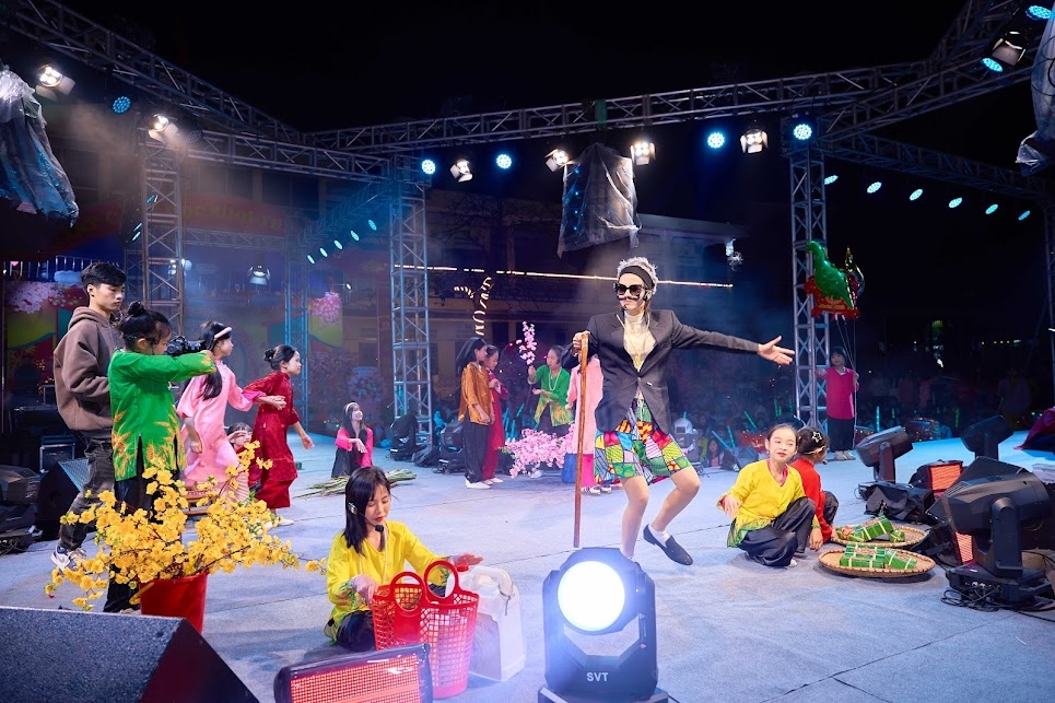 Lan tỏa giá trị văn hóa qua chuyên đề “Lễ hội ánh sáng – Xuân sắc quê hương”