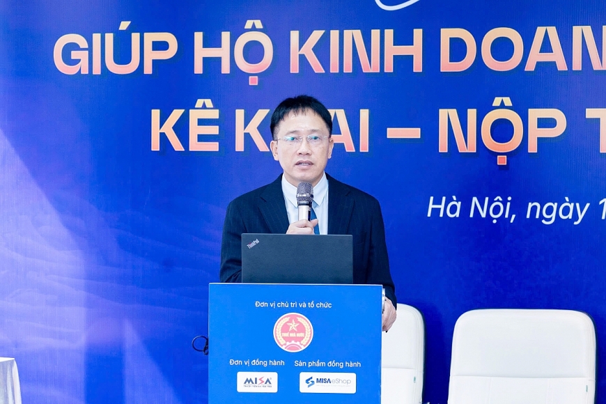 Ông Mai Sơn, Phó Cục trưởng Cục Thuế (Bộ Tài chính) phát biểu tại buổi tập huấn.