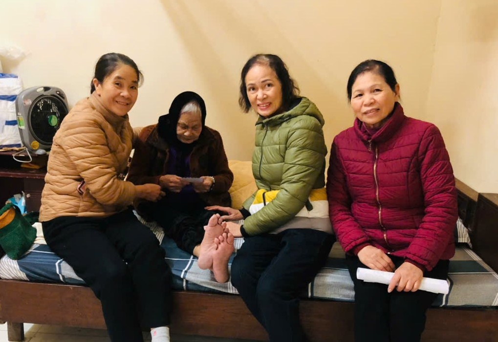 Hội NCT phường Đức Xuân tặng quà NCT hoàn cảnh khó khăn nhân dịp Xuân Bính Ngọ 2026