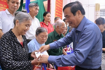 Người cao tuổi trao truyền hồn cốt dân tộc trong kỷ nguyên mới