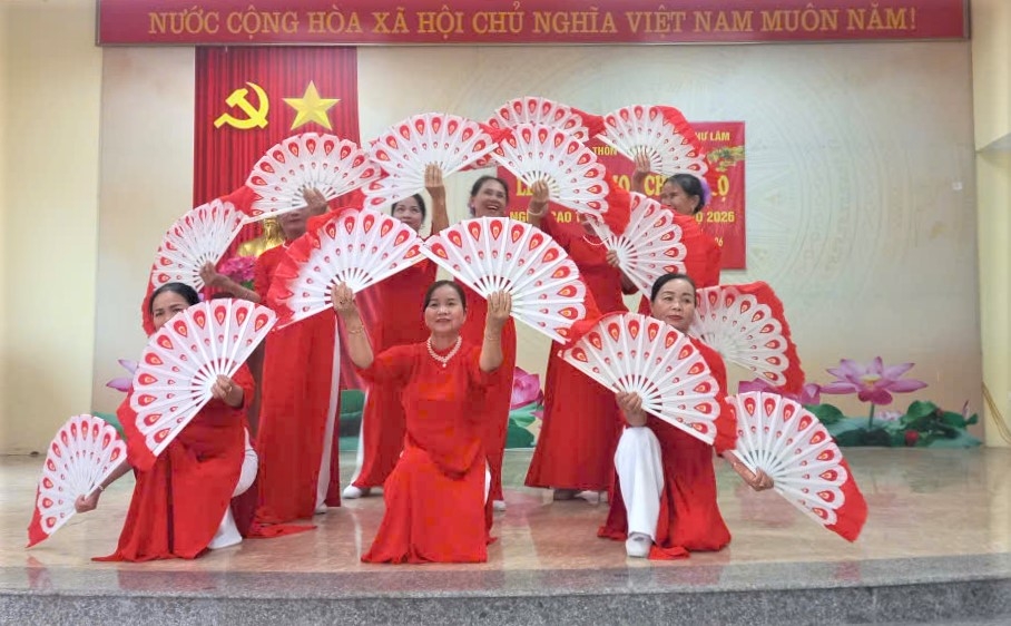 1 Tiết mục văn nghệ của NCT xã Thư Lâm