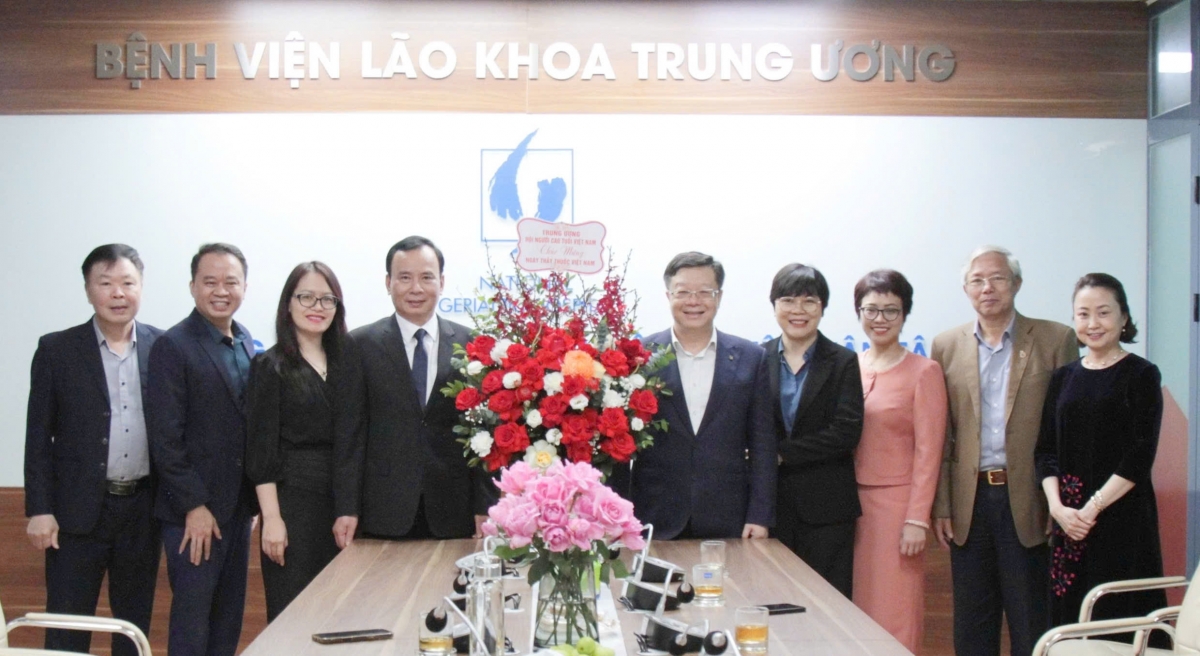 Nâng cao sức khỏe Nhân dân, nhất là người cao tuổi trong kỷ nguyên mới