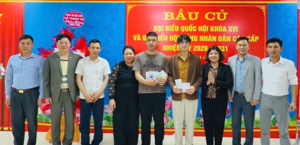 Gắn kết truyền thống - tiếp lửa tương lai từ một buổi lễ nghĩa tình ở thôn 7 Tứ Hiệp