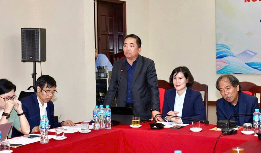 Ông Nguyễn Thanh Tùng, Phó Giám đốc Sở Văn hoá, Thể thao và Du lịch Quảng Ninh thông tin một số nội dung về công tác tổ chức Ngày Thơ Việt Nam tại Quảng Ninh.