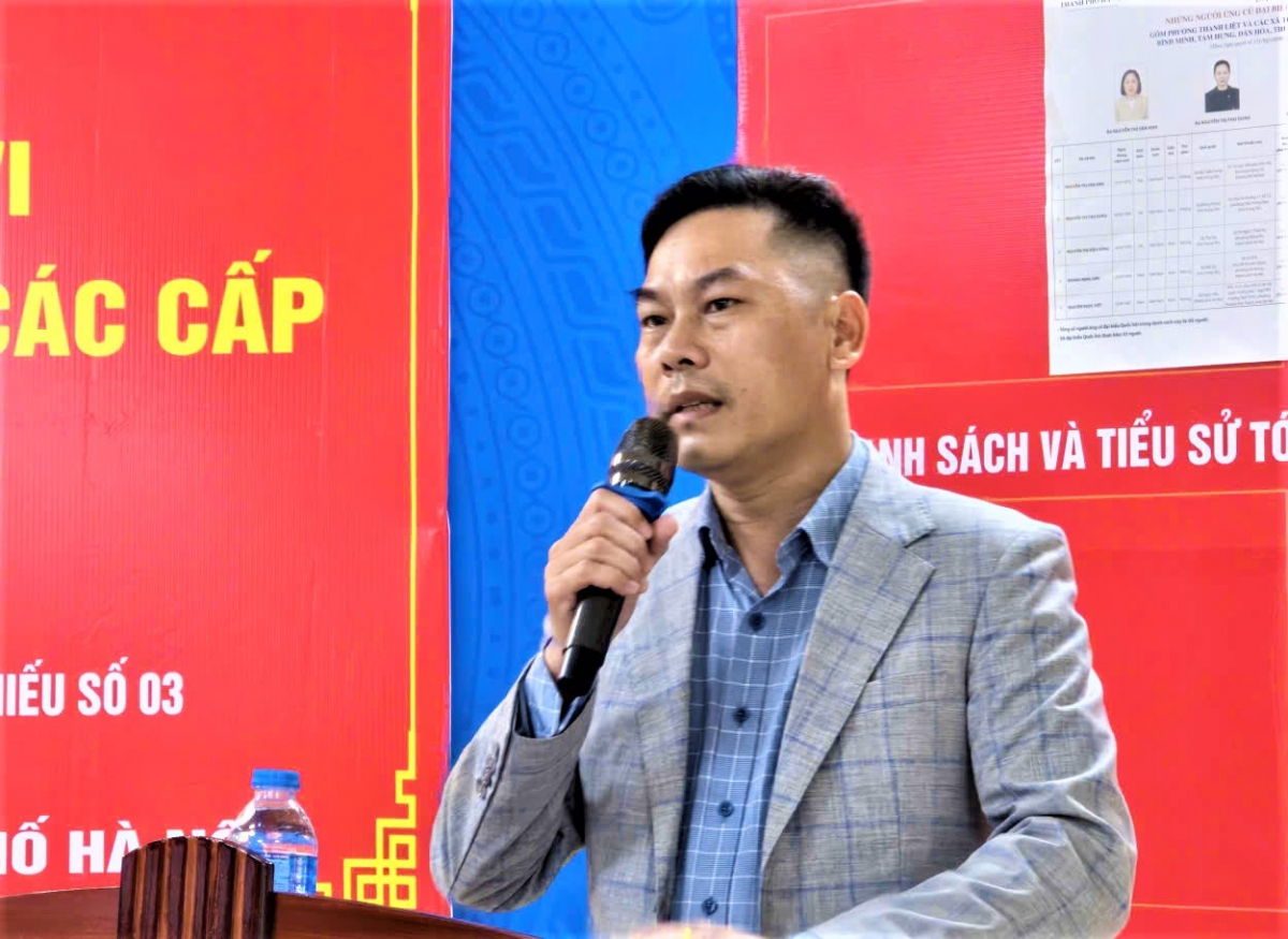 Trưởng thôn Lê Văn Hà phát biểu khai mạc