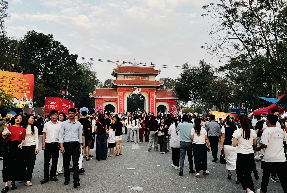 Trẩy Hội Lim – theo câu Quan họ du xuân vùng Kinh Bắc