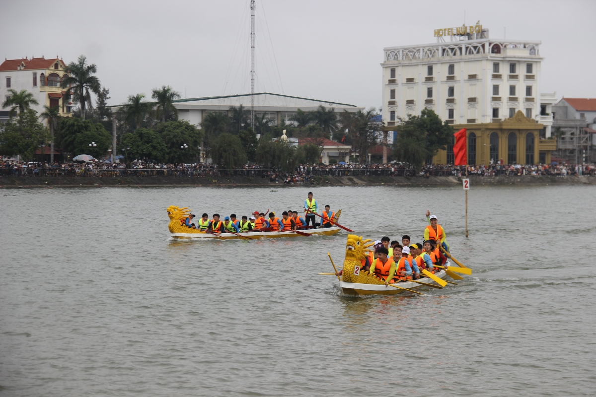 Giải năm nay được tổ chức ở hai nội dung nam và nữ.