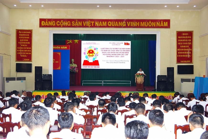 Toàn cảnh buổi tuyên truyền Luật Bầu cử và các nội dung liên quan đến cuộc bầu cử đại biểu HĐND khóa XVI