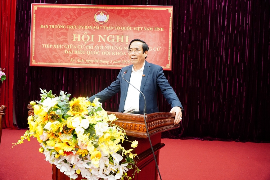 Ông Nguyễn Thanh Bình - Bí thư Đảng ủy, Chủ tịch Hội Người cao tuổi Việt Nam trình bày chương trình hành động.