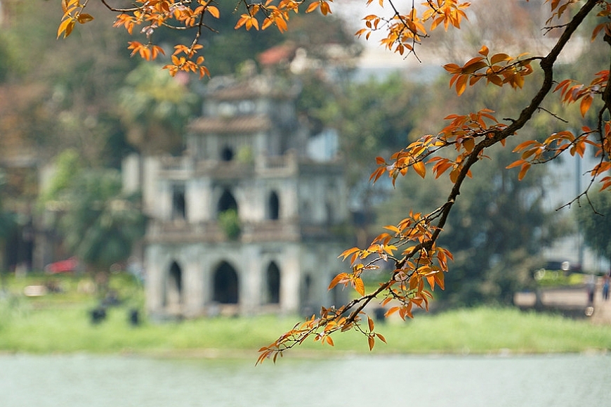 Xuân đến nhớ đại thi hào