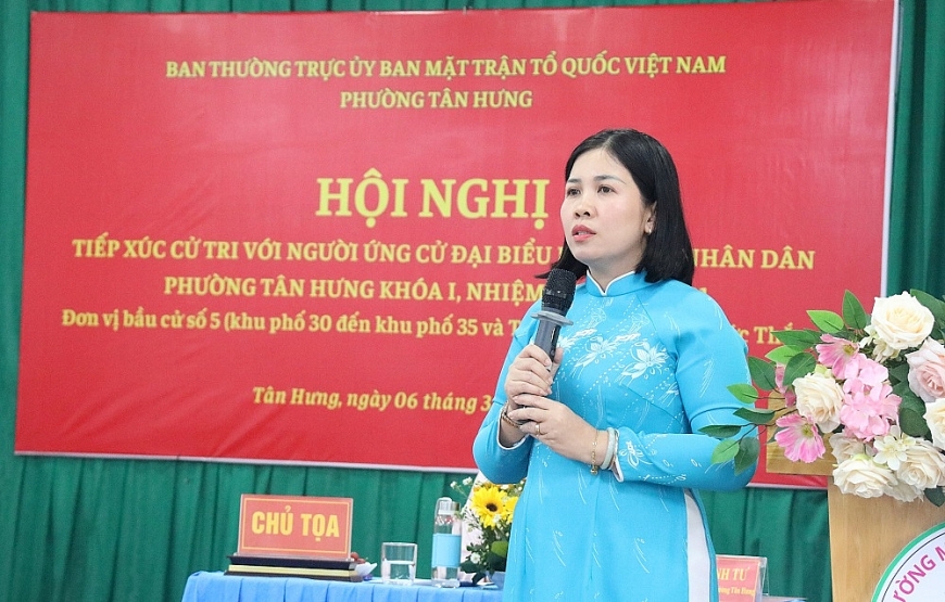 Bà Đặng Thị Kim Ánh – Đảng ủy viên, Bí thư Chi bộ sinh viên Khối Kỹ thuật, Trưởng phòng Công tác học sinh – sinh viên Trường Đại học Tôn Đức Thắng