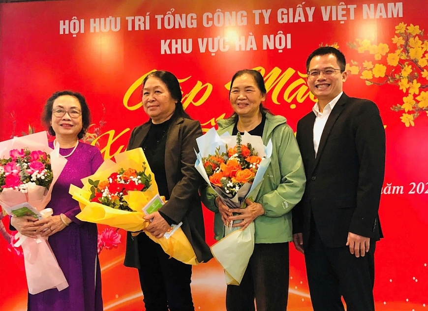 Luôn nhiệt tình với các công việc xã hội