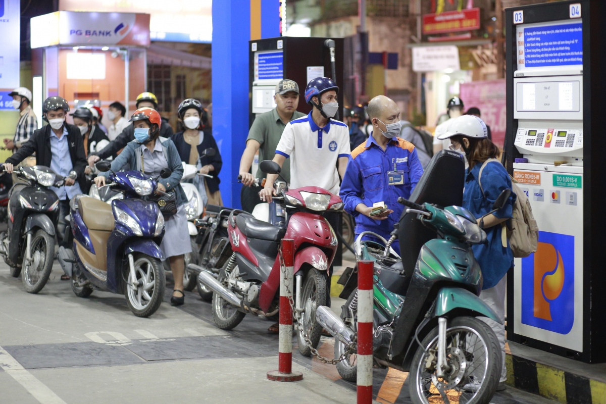 qua công tác giám sát, nắm tình hình và kiểm tra hoạt động kinh doanh xăng dầu trên địa bàn, nhìn chung thị trường xăng dầu cơ bản ổn định, nguồn cung tại các cửa hàng bán lẻ xăng dầu được đảm bảo