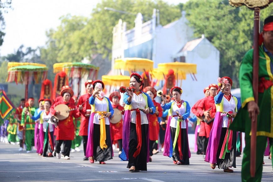 Xây dựng văn hoá, con người Việt Nam trong kỉ nguyên mới
