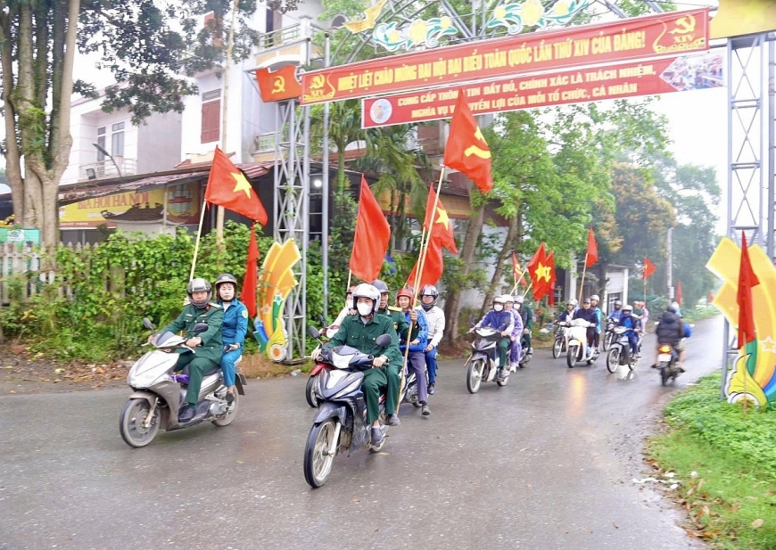         Xã Tiên Lương tuyên truyền Ngày hội bầu cử.