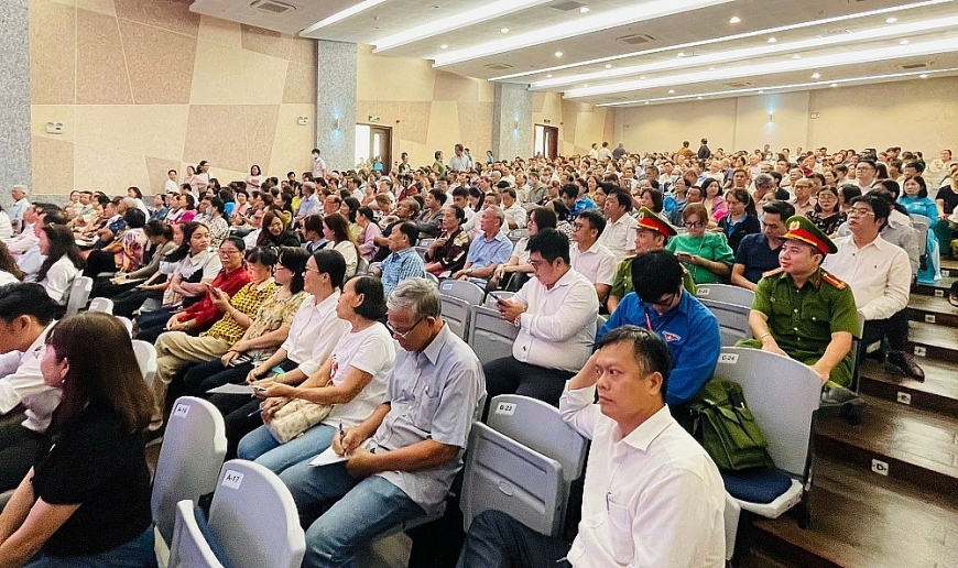 Hơn 300 đại biểu tham dự tập huấn nghiệp vụ công tác bầu cử tại phường Tân Hưng