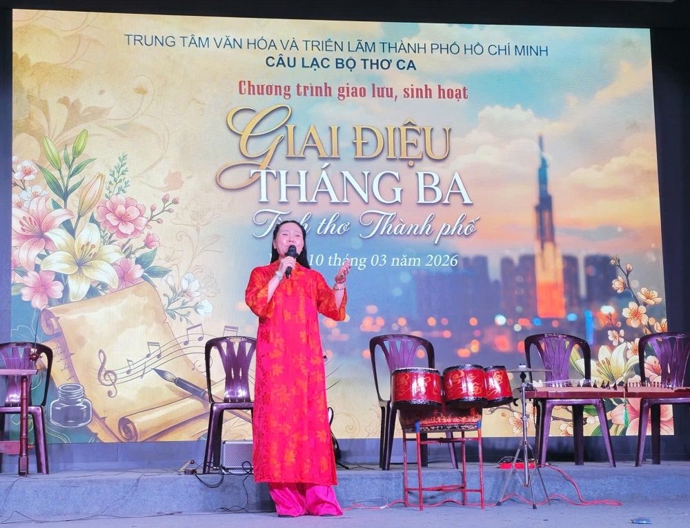 Người cao tuổi “giữ lửa” thi ca tại Câu lạc bộ Thơ ca TP. Hồ Chí Minh