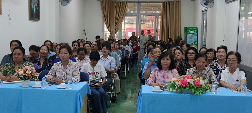 Đông đảo cán bộ, hội viên Hội Người cao tuổi trên địa bàn phường tham gia