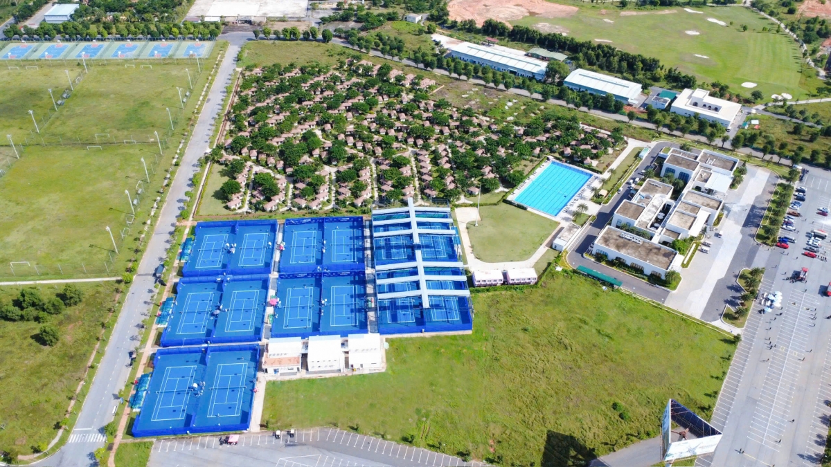 Tổ hợp lưu trú K-Town Resort và Cụm sân NovaWorld International Tennis Complex tại NovaWorld Phan Thiet cung cấp để đủ tiện ích cho hoạt động Du lịch và Thể thao