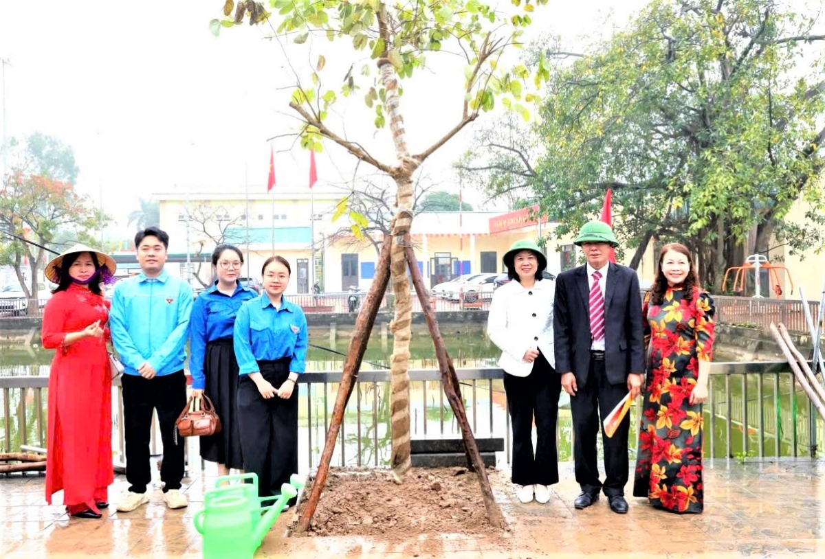 NCT xã Thư Lâm tham gia Tết trồng cây nhớ ơn Bác Hồ Xuân Bính Ngọ 2026