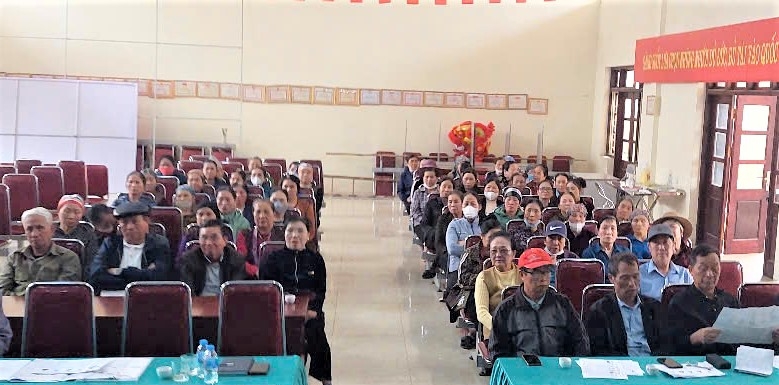 Quang cảnh mạn đàm tiểu sử các ứng cử viên xã Vính Thanh, TP Hà Nội