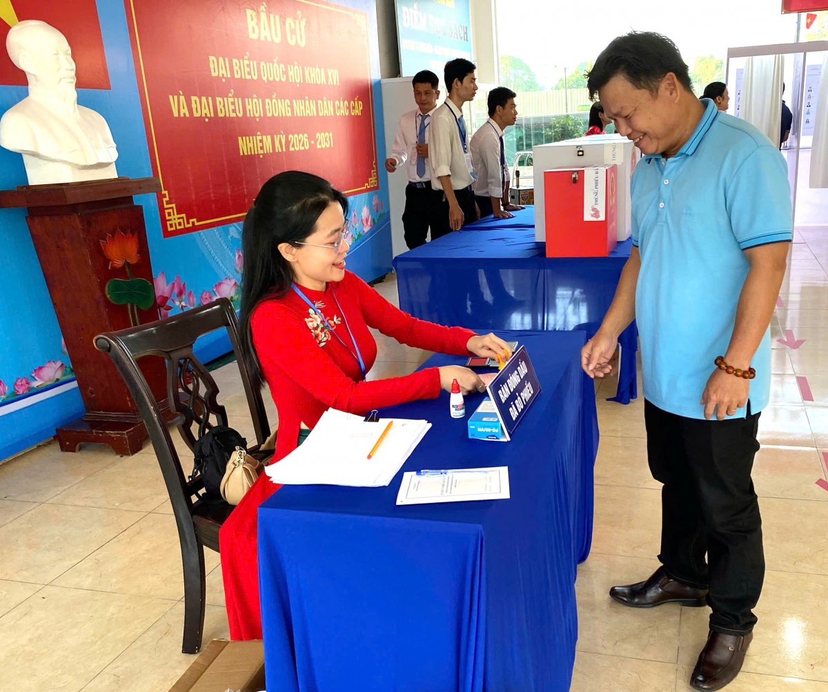 TP. Hồ Chí Minh: Cử tri tại chung cư Hưng Ngân, phường Trung Mỹ Tây tích cực tham gia bầu cử