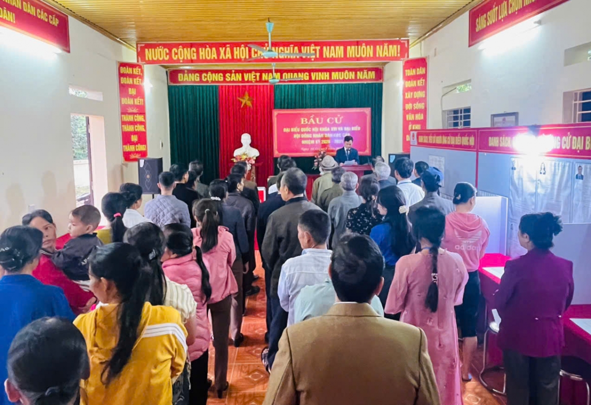 Phú Thọ: Người cao tuổi gương mẫu tham gia Ngày hội non sông