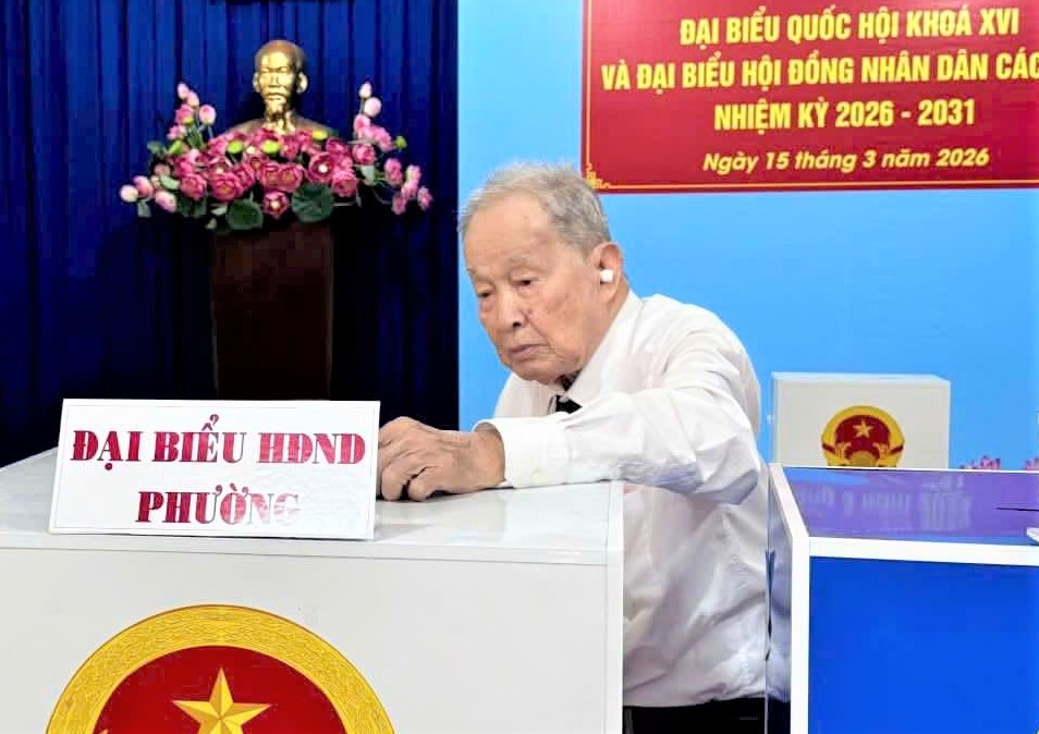 AHLLVTND Nguyễn Văn Tàu, cử tri TP Hồ Chí Minh bỏ phiếu năm 1946 nay tiếp tục bỏ phiếu sau 80 năm thành lập nước