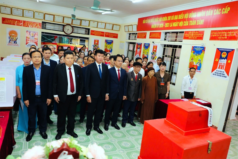 Ninh Bình: Hơn 3 triệu cử tri nô nức đi bỏ phiếu