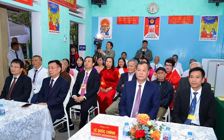 Ninh Bình: Hơn 3 triệu cử tri nô nức đi bỏ phiếu