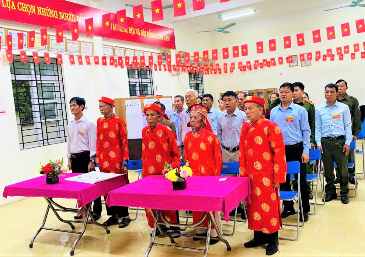 Tuổi cao vẫn vẹn tròn trách nhiệm công dân