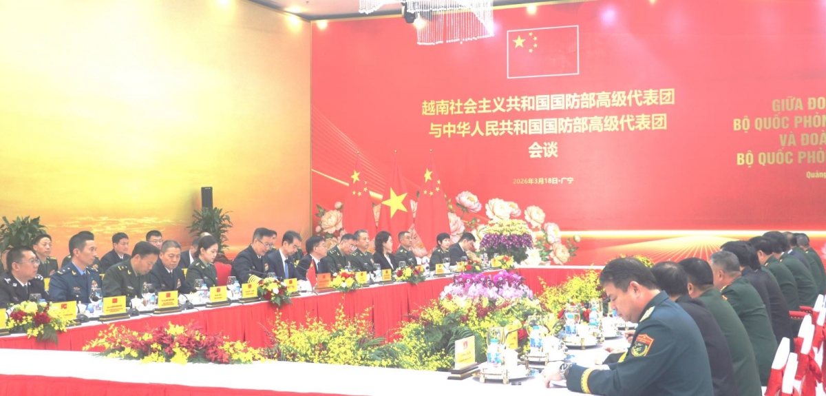 Thượng tướng Đổng Quân bày tỏ vui mừng cùng Bộ trưởng Phan Văn Giang đồng chủ trì chương trình Giao lưu hữu nghị Quốc phòng biên giới Việt Nam - Trung Quốc lần thứ 10.