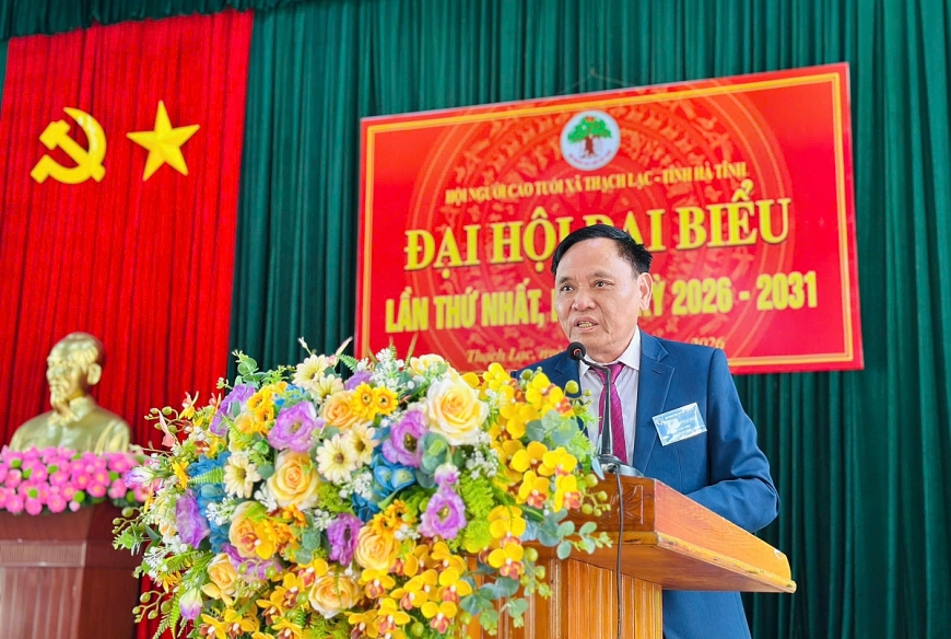 Ông Thái Sinh - Chủ tịch Hội NCT Hà Tĩnh ghi nhận, đánh giá cao các kết quả đạt được của Hội NCT Thạch Lạc trong nhiệm kỳ vừa qua.