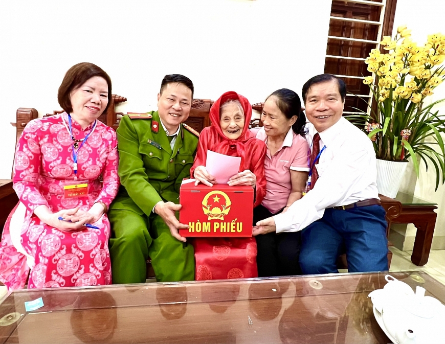 Tổ bầu cử số 2