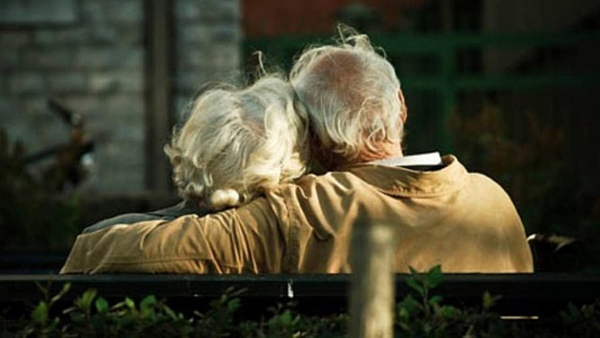 Tuổi già cần lắm người bạn đời