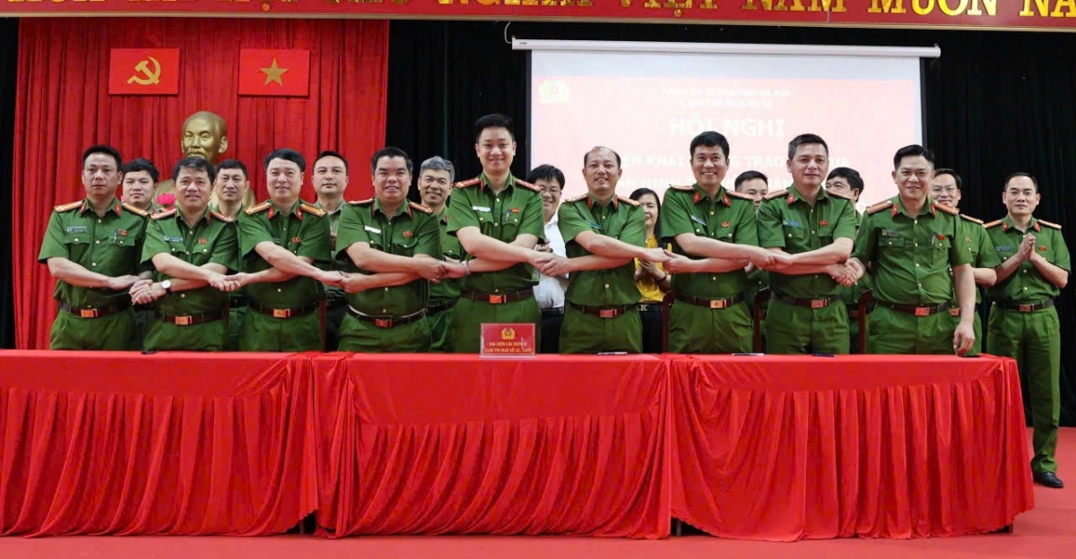 Ký kết giao ước thi đua giữa 9 đơn vị Công an cơ sở