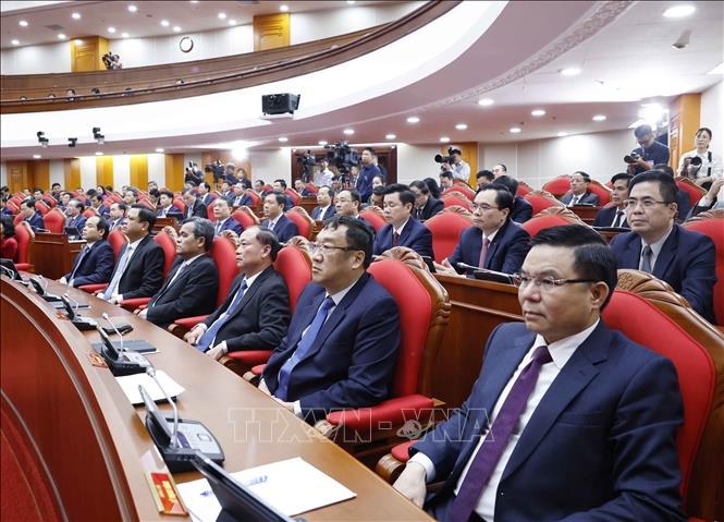 Các đại biểu dự phiên Bế mạc Hội nghị lần thứ hai Ban Chấp hành Trung ương Đảng khoá XIV. Ảnh: TTXVN