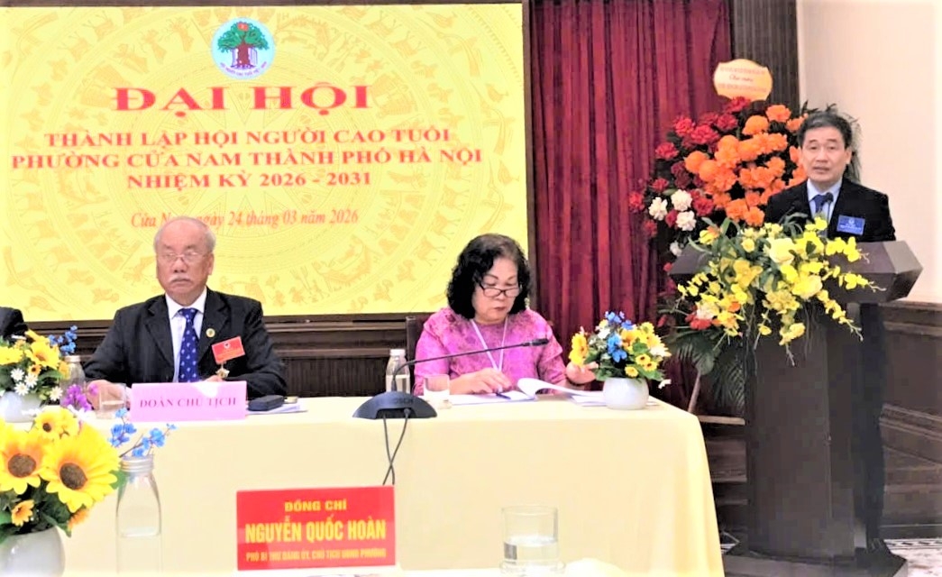 Ông Nguyễn Quốc Hoàn phát biểu