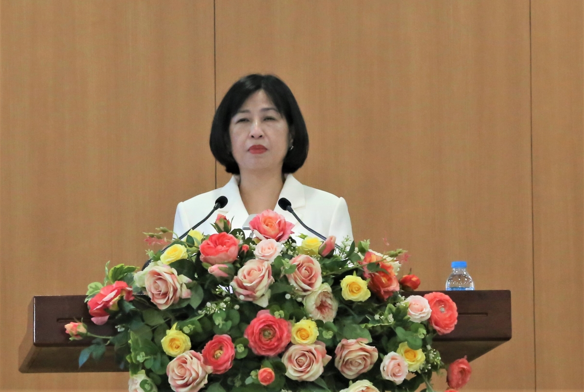 Phó Chủ tịch UBND phường Cầu Giấy Nguyễn Thị Thu Hà phát biểu