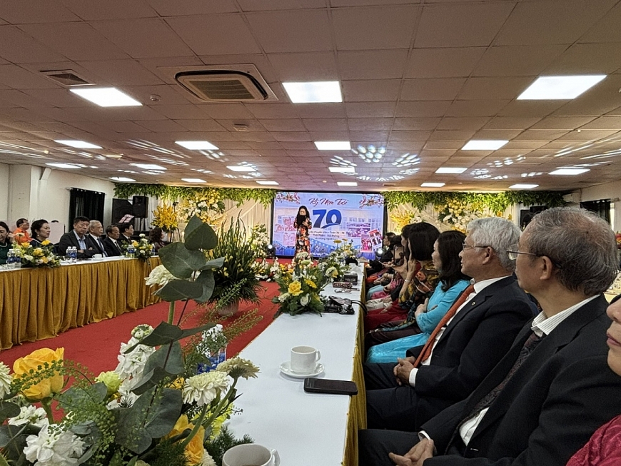 Có một thế hệ nhỏ tuổi 